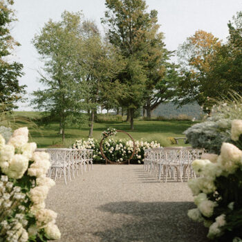 ¿Por qué abril marca el inicio de la temporada de bodas al aire libre?